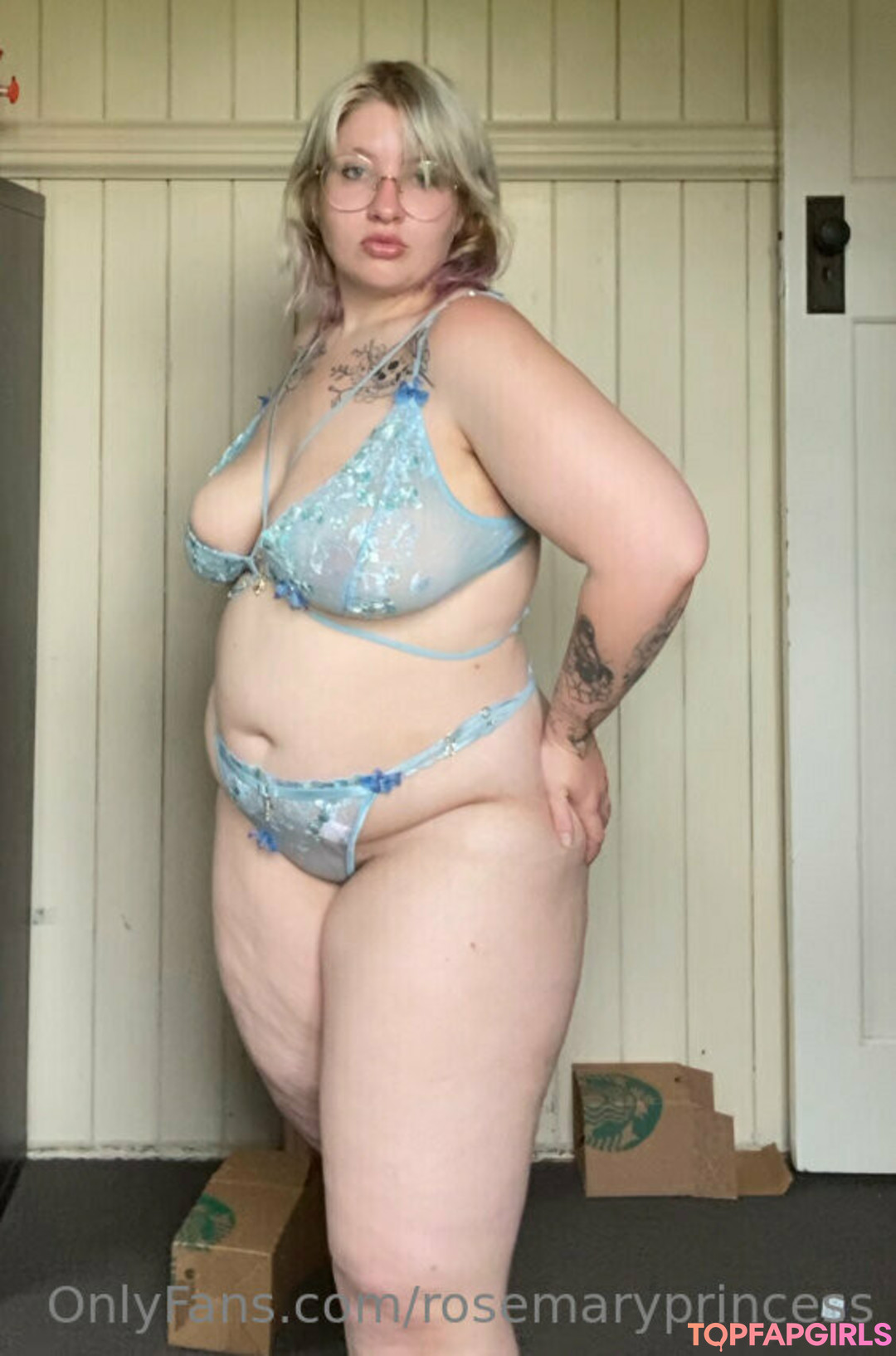 Foto desnuda filtrada de OnlyFans de Rosemaryprincess #56 Foto desnuda filtrada de OnlyFans de Rosemaryprincess #56