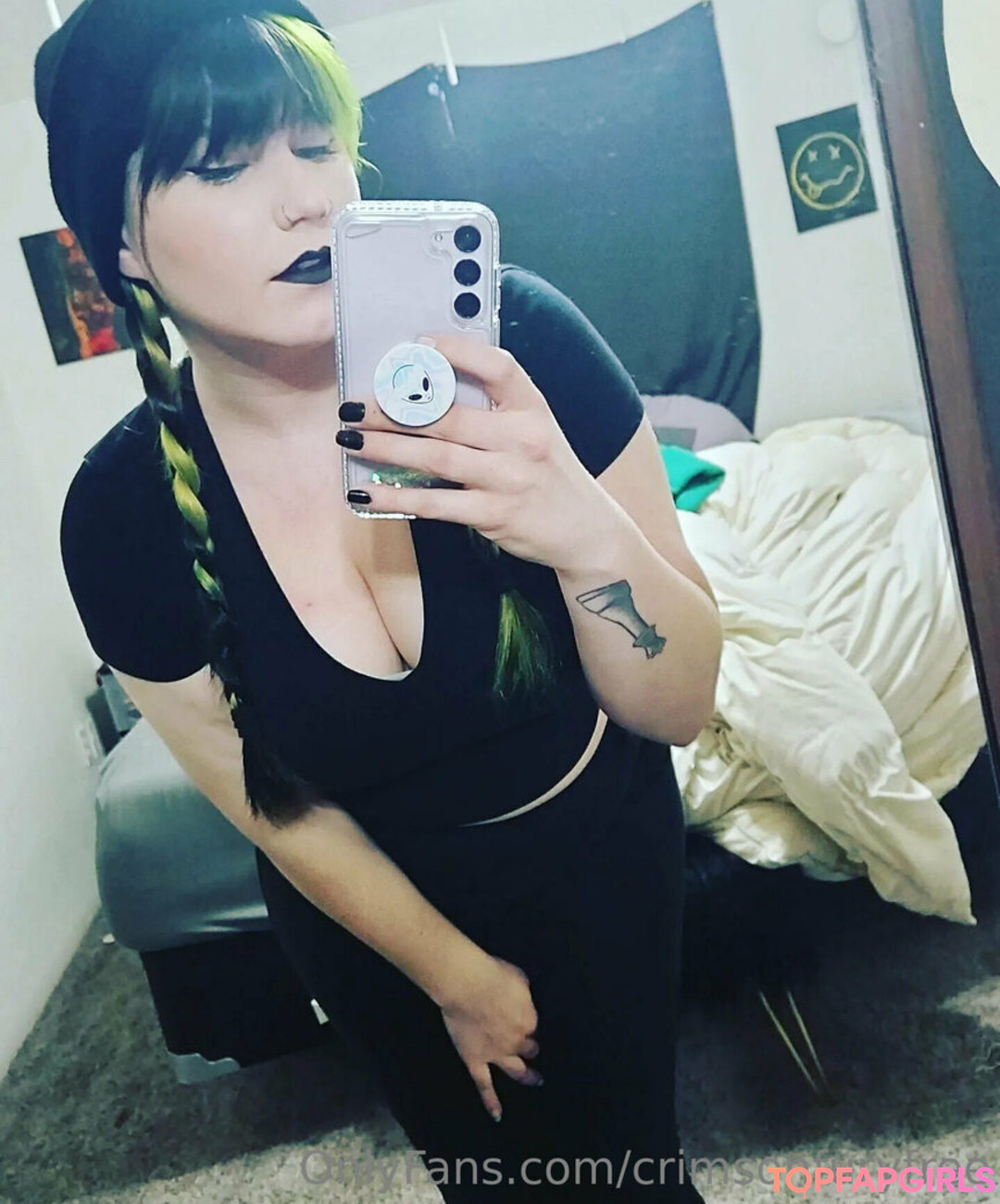 Foto desnuda filtrada de OnlyFans de Crimsonfuryfree #72 Foto desnuda filtrada de OnlyFans de Crimsonfuryfree #72