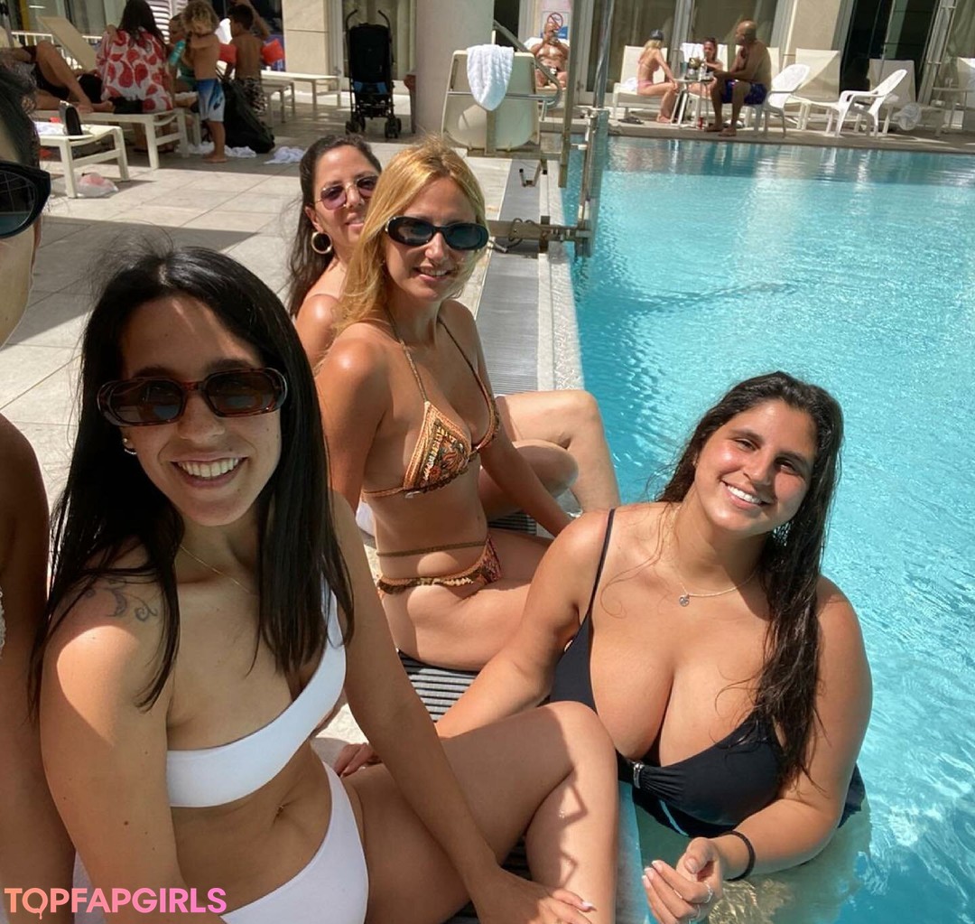 Foto desnuda filtrada de OnlyFans de Coral Hagag #16 Foto desnuda filtrada de OnlyFans de Coral Hagag #16