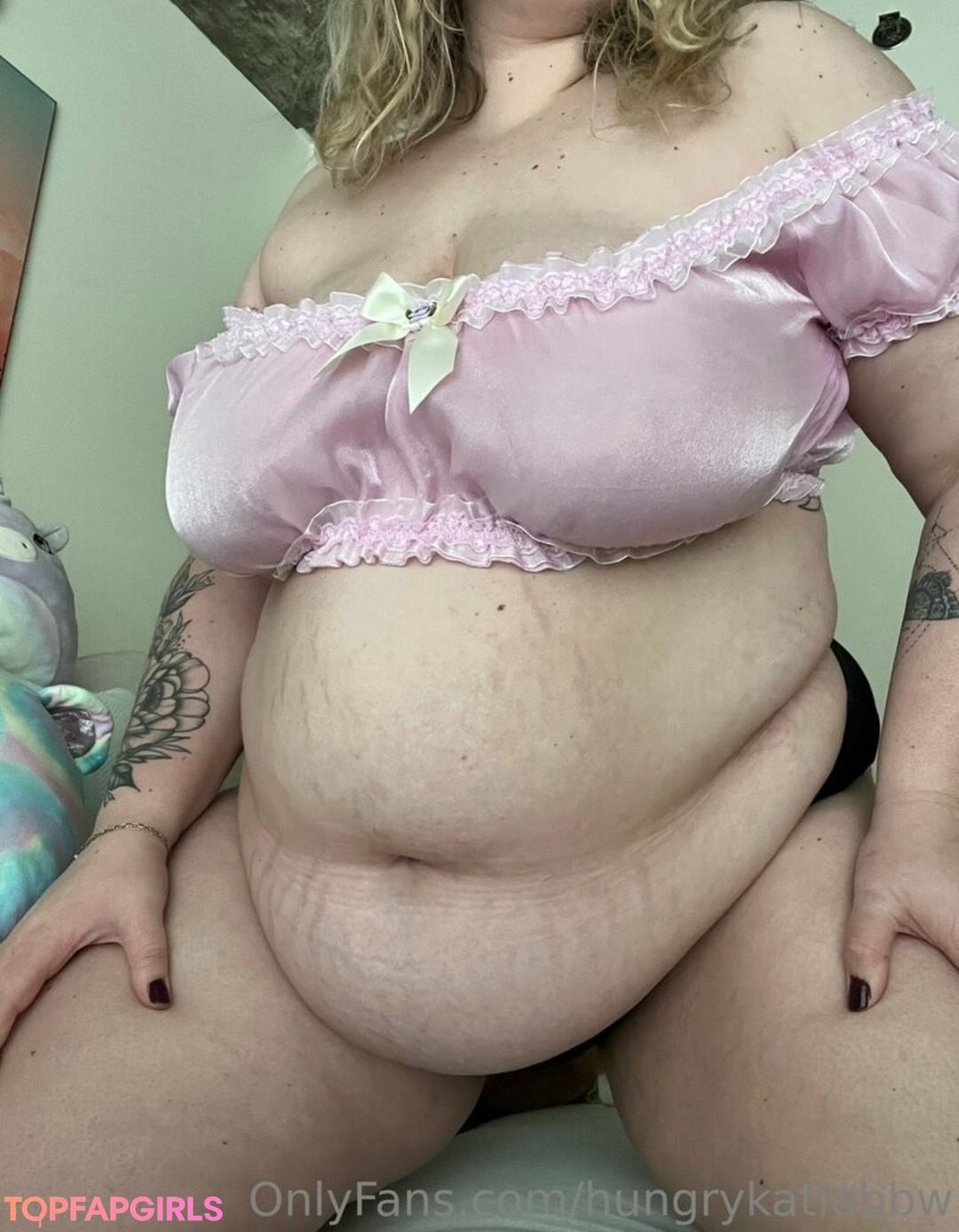 Foto desnuda filtrada de OnlyFans de Hungrykatiebbw #27 Foto desnuda filtrada de OnlyFans de Hungrykatiebbw #27