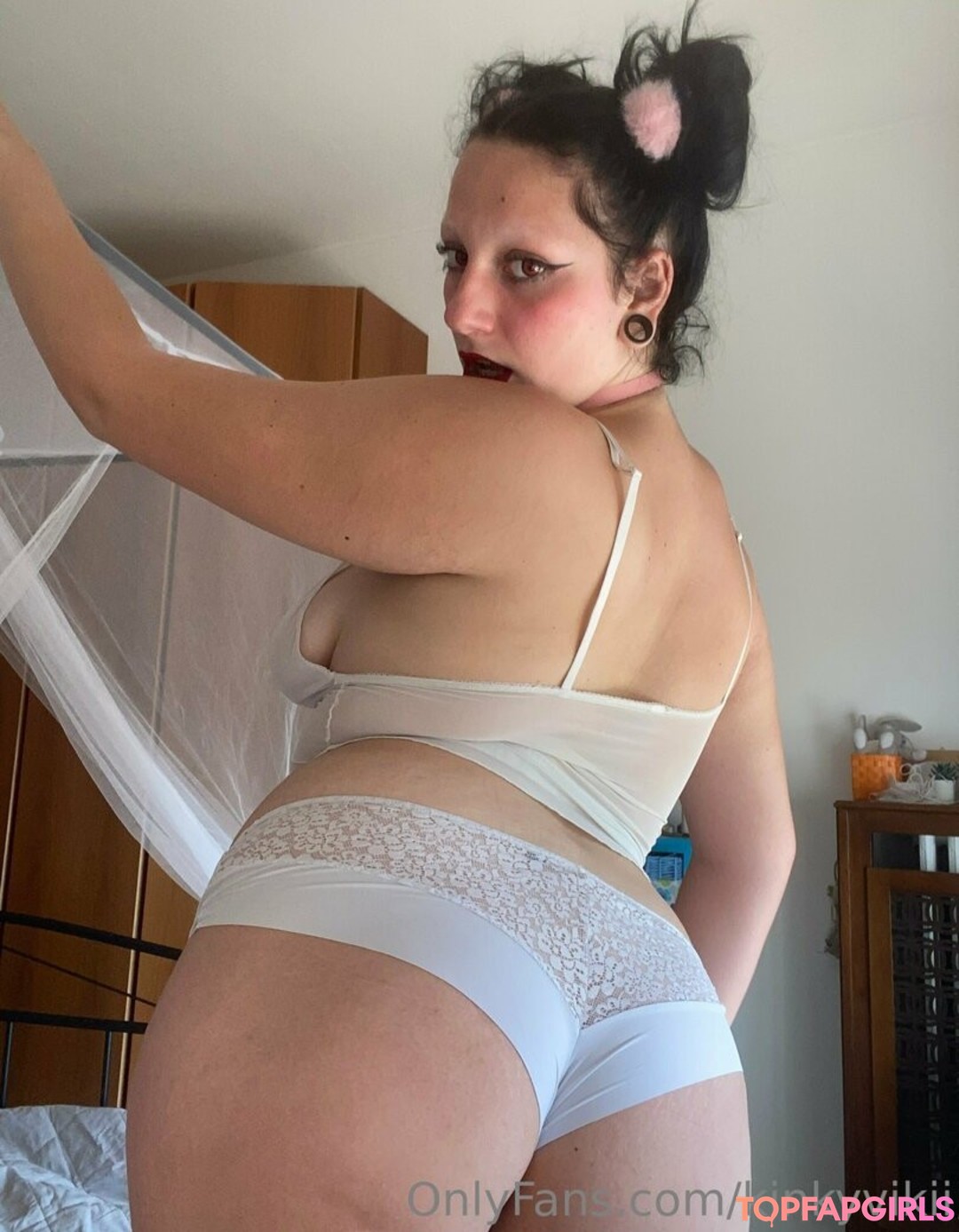 Foto desnuda filtrada de OnlyFans de Kinkyvikii #26 Foto desnuda filtrada de OnlyFans de Kinkyvikii #26