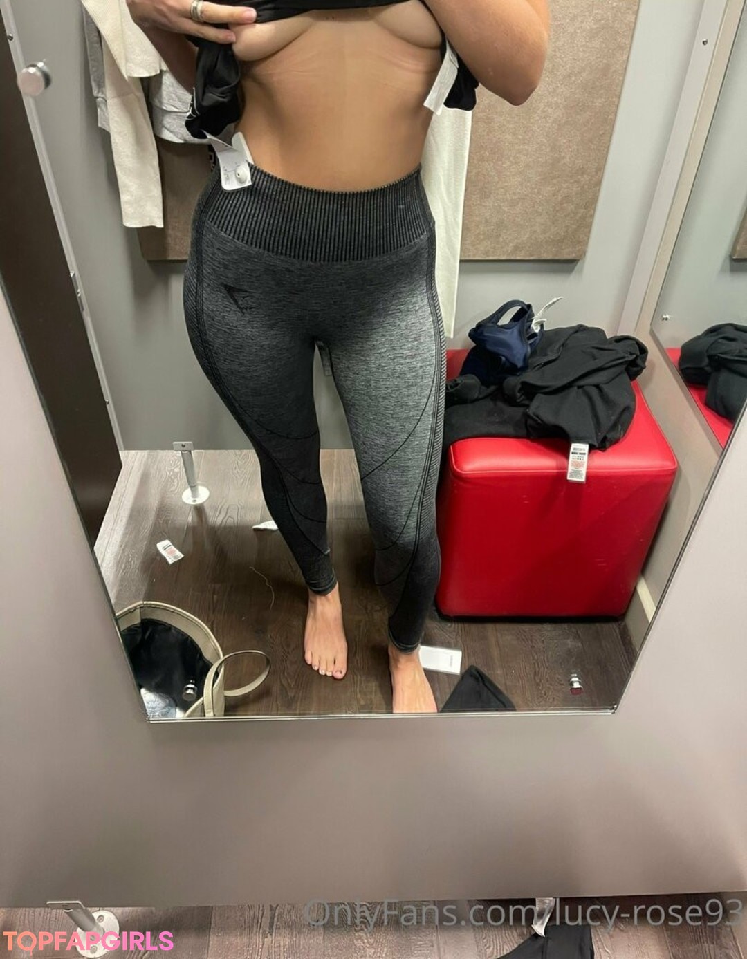 Foto desnuda filtrada de OnlyFans de Lucyrose93 #45 Foto desnuda filtrada de OnlyFans de Lucyrose93 #45