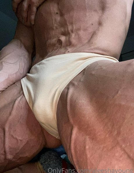 Foto desnuda filtrada de OnlyFans de Aleeshayoung