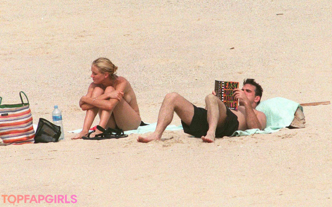 Foto desnuda filtrada de OnlyFans de Cameron Diaz #118 Foto desnuda filtrada de OnlyFans de Cameron Diaz #118