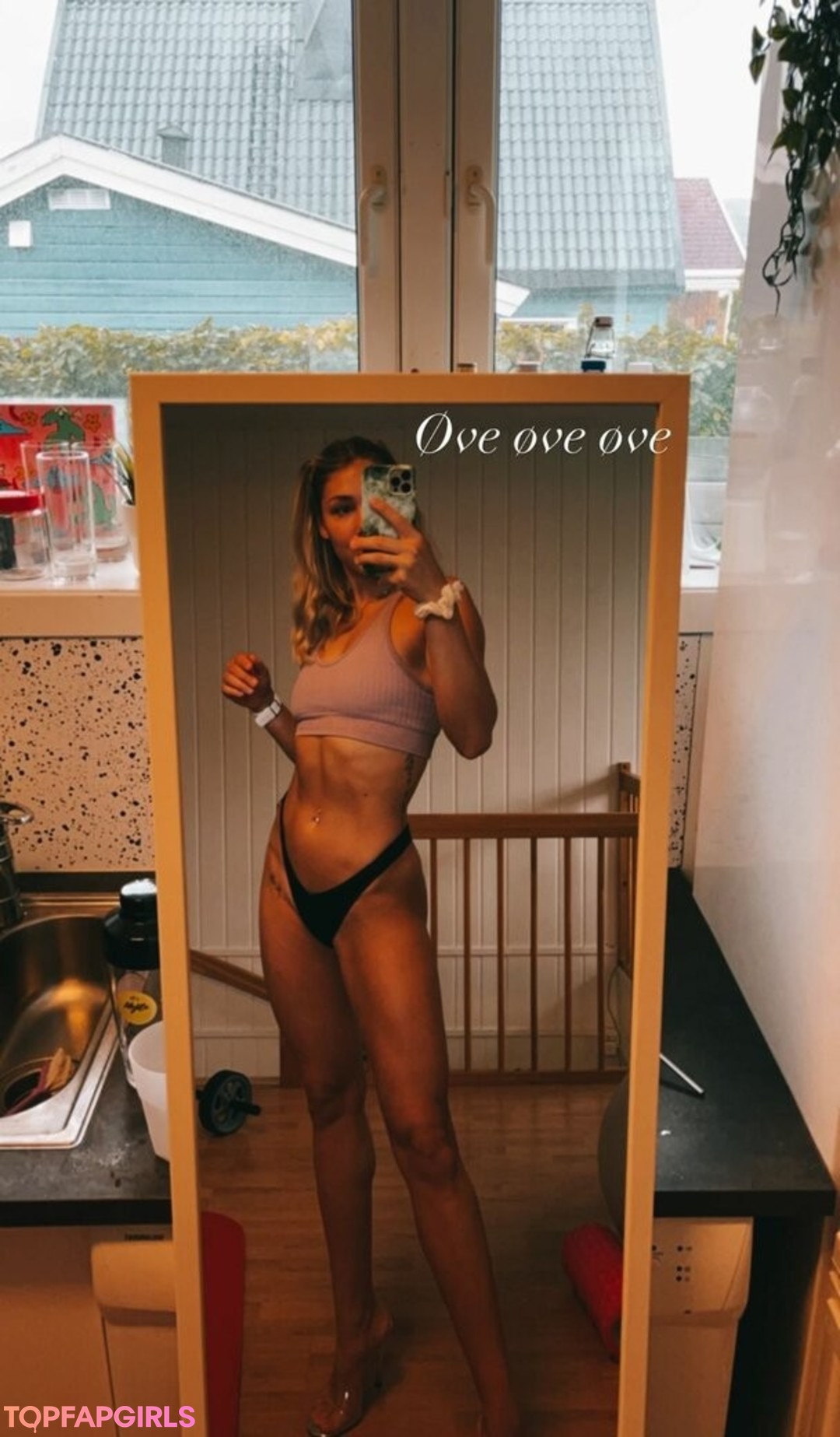 Foto desnuda filtrada de OnlyFans de Fitelenavip #5 Foto desnuda filtrada de OnlyFans de Fitelenavip #5