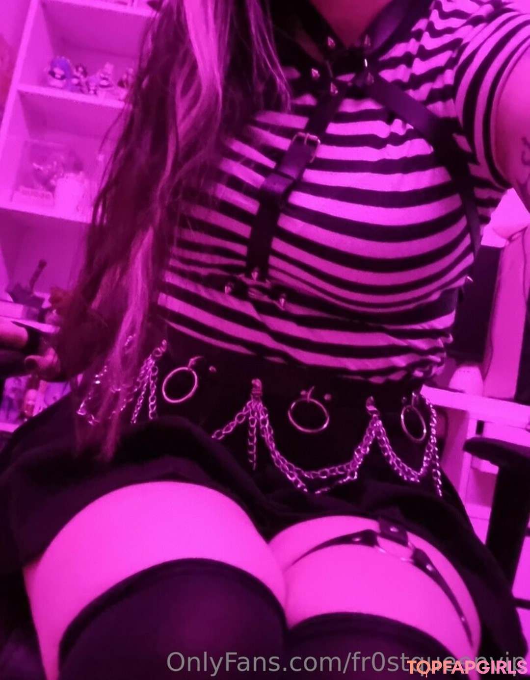 Foto desnuda filtrada de OnlyFans de Fr0stqueenvip #49 Foto desnuda filtrada de OnlyFans de Fr0stqueenvip #49
