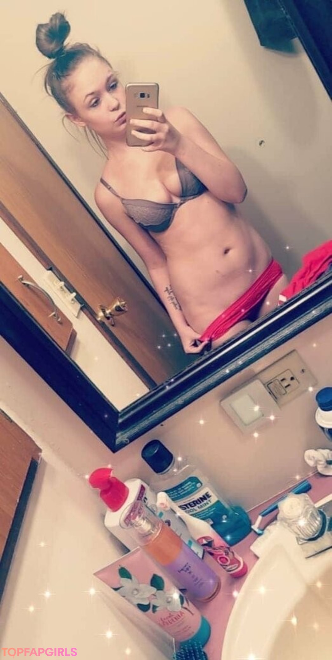 Foto desnuda filtrada de OnlyFans de Jonzeylove96 #50 Foto desnuda filtrada de OnlyFans de Jonzeylove96 #50