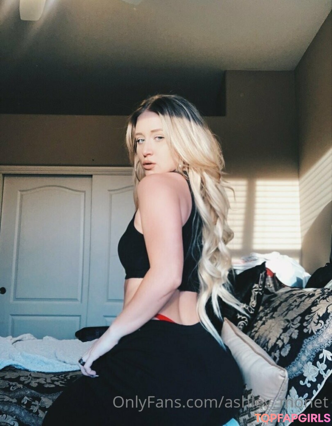 Foto desnuda filtrada de OnlyFans de Ashley Monet #50 Foto desnuda filtrada de OnlyFans de Ashley Monet #50