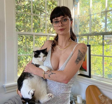 Foto desnuda filtrada de OnlyFans de Aynsleigh Escher
