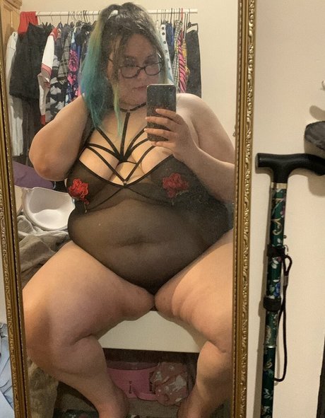 Katie Blush Bbw