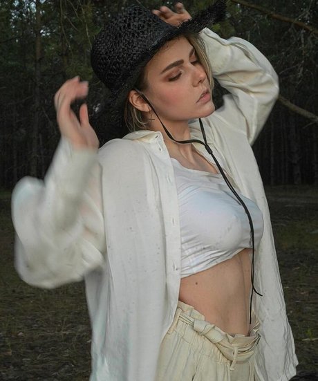 Foto desnuda filtrada de OnlyFans de Alina Rin