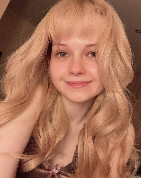 Foto desnuda filtrada de OnlyFans de Xiao Elsie