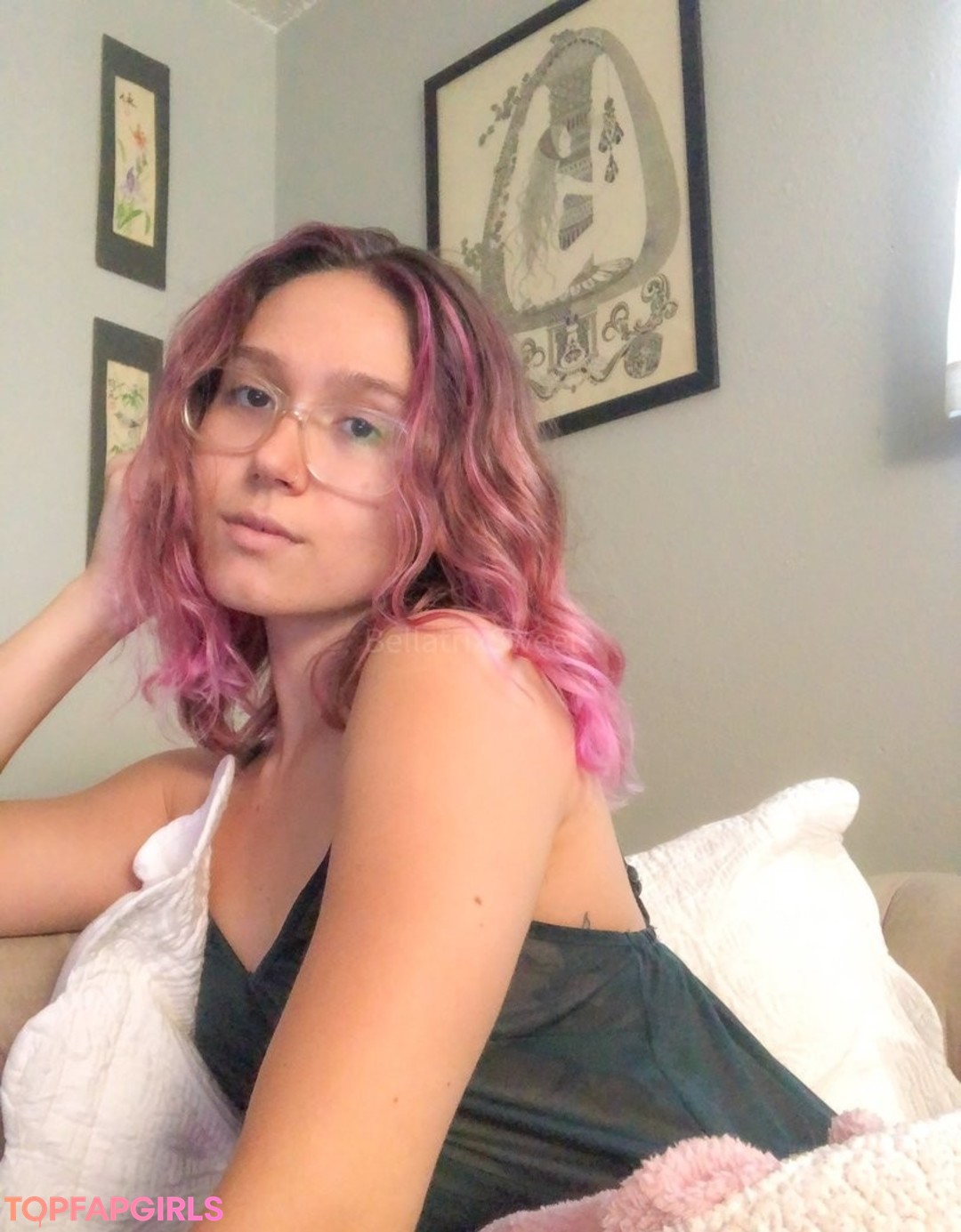 Foto desnuda filtrada de OnlyFans de Bellatrixsweets #172 Foto desnuda filtrada de OnlyFans de Bellatrixsweets #172