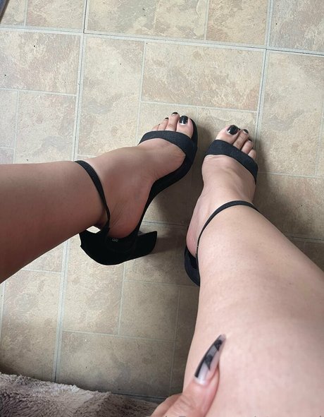 Foto desnuda filtrada de OnlyFans de Vtezangi