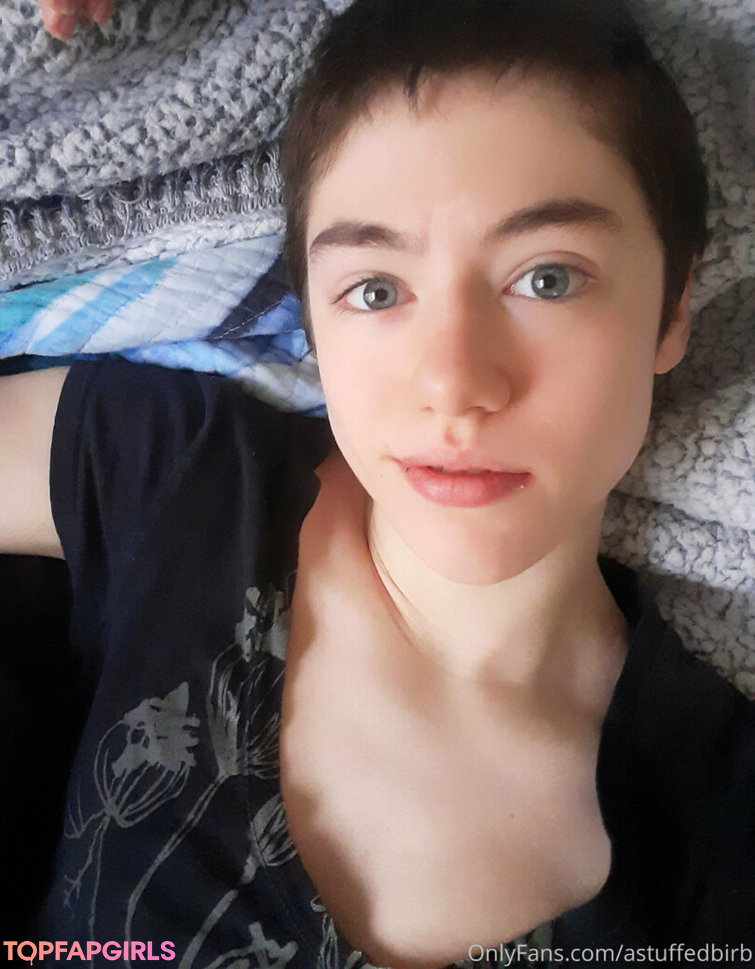 Foto desnuda filtrada de OnlyFans de Astuffedbirb #1 Foto desnuda filtrada de OnlyFans de Astuffedbirb #1