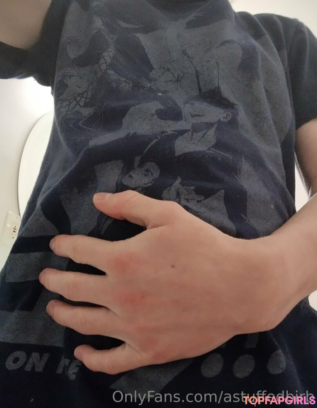 Foto desnuda filtrada de OnlyFans de Astuffedbirb #105 Foto desnuda filtrada de OnlyFans de Astuffedbirb #105