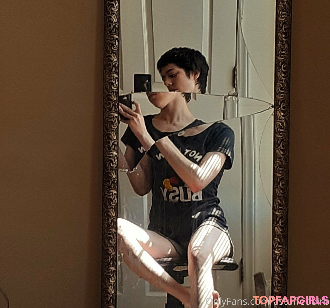 Foto desnuda filtrada de OnlyFans de Astuffedbirb #47 Foto desnuda filtrada de OnlyFans de Astuffedbirb #47