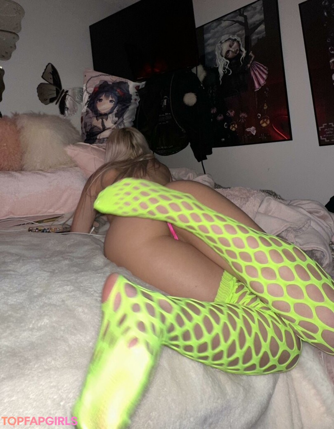 Foto desnuda filtrada de OnlyFans de Ravegirlrori #2 Foto desnuda filtrada de OnlyFans de Ravegirlrori #2