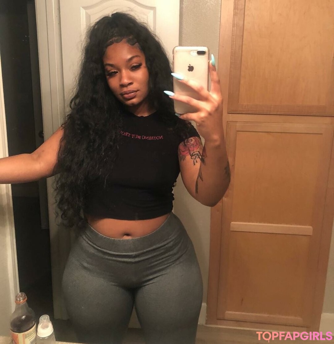 Foto desnuda filtrada de OnlyFans de Therealbeautyrogers #5 Foto desnuda filtrada de OnlyFans de Therealbeautyrogers #5