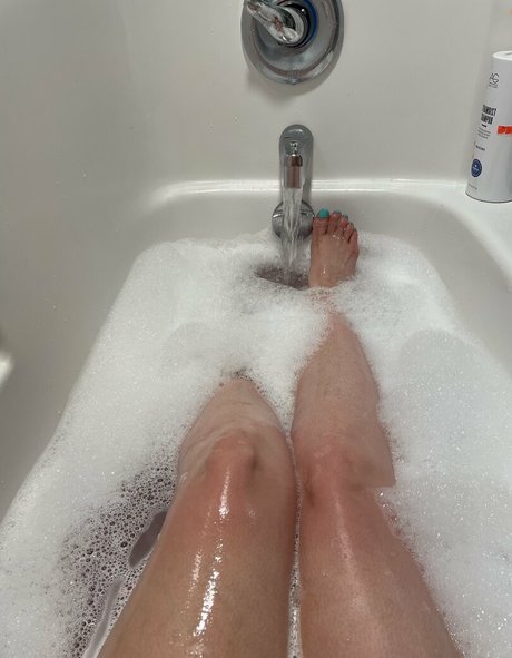 Nipslipnovalynn