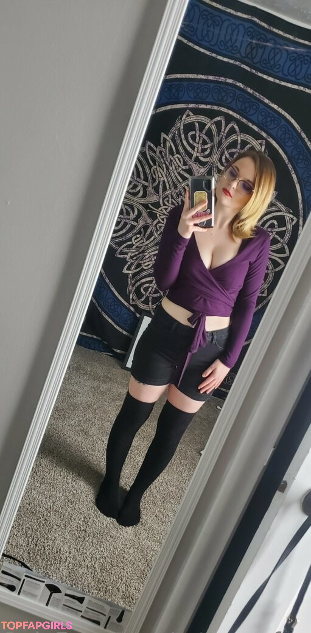 Foto desnuda filtrada de OnlyFans de Tatteasefree #5 Foto desnuda filtrada de OnlyFans de Tatteasefree #5