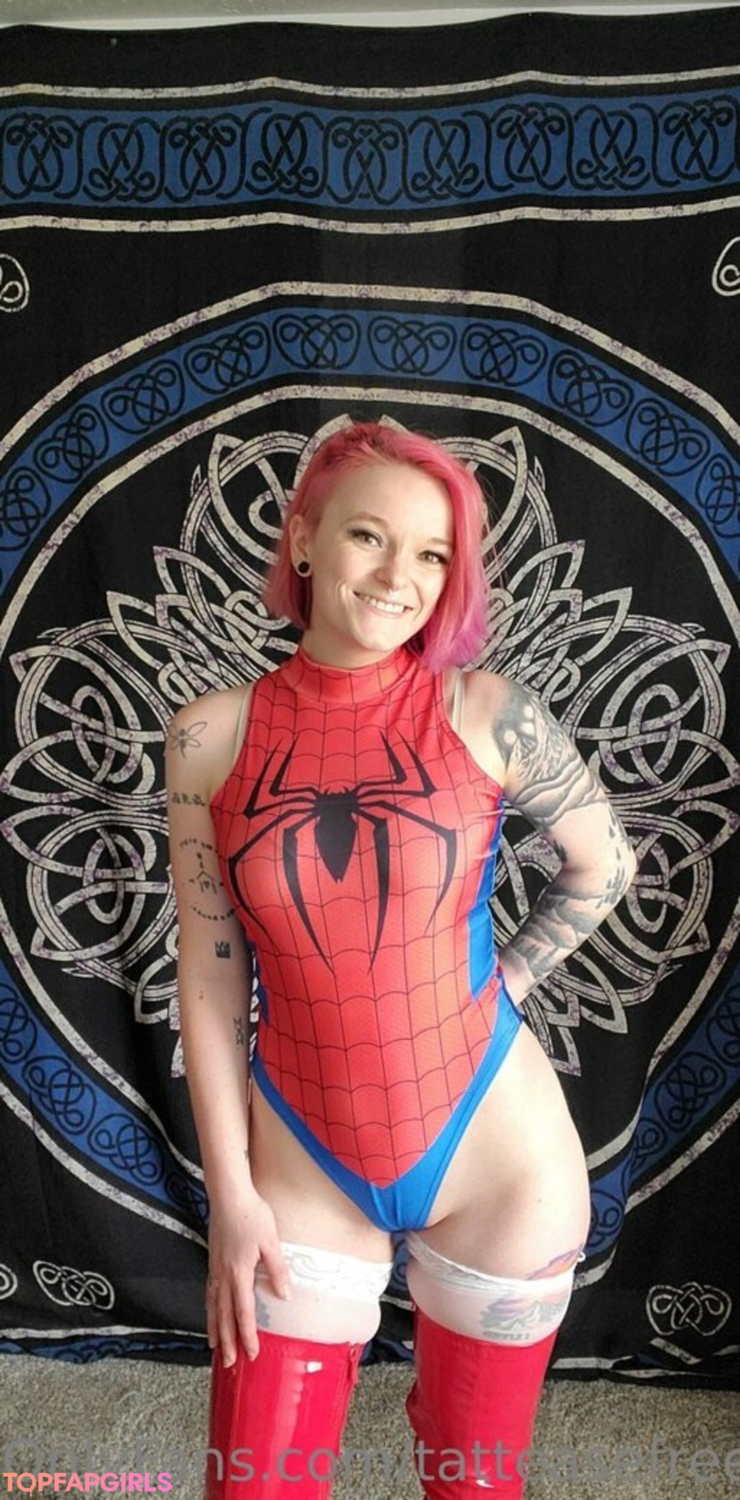 Foto desnuda filtrada de OnlyFans de Tatteasefree #57 Foto desnuda filtrada de OnlyFans de Tatteasefree #57