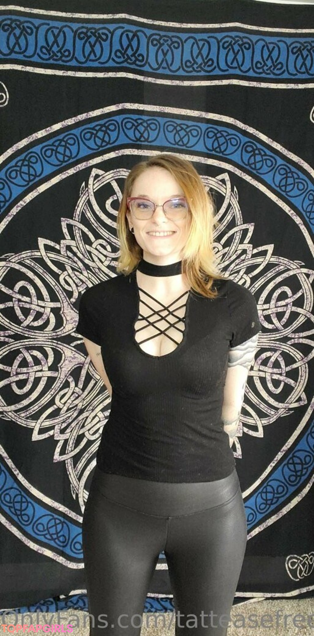 Foto desnuda filtrada de OnlyFans de Tatteasefree #8 Foto desnuda filtrada de OnlyFans de Tatteasefree #8