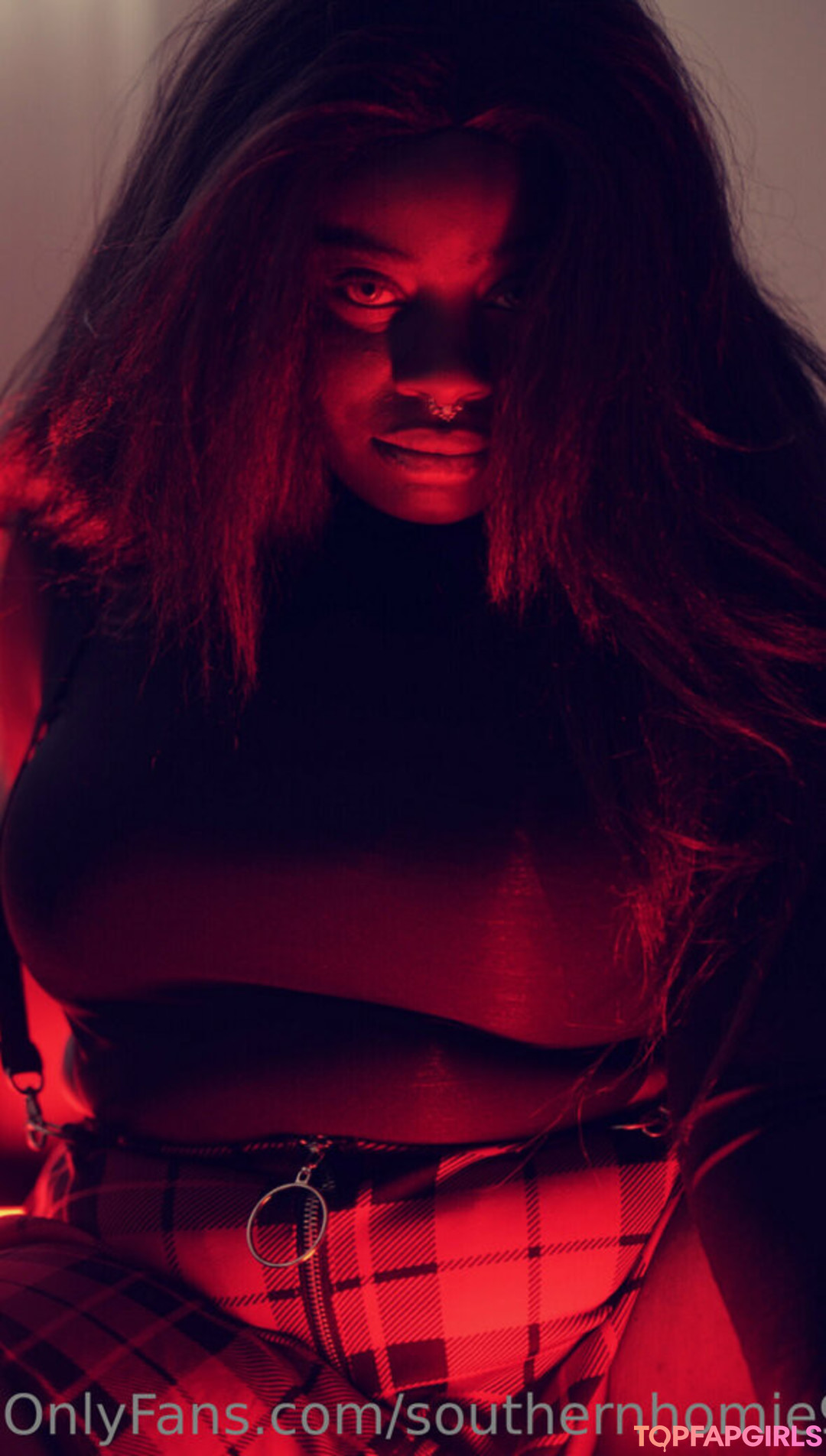 Foto desnuda filtrada de OnlyFans de Southernhomiefree #43 Foto desnuda filtrada de OnlyFans de Southernhomiefree #43