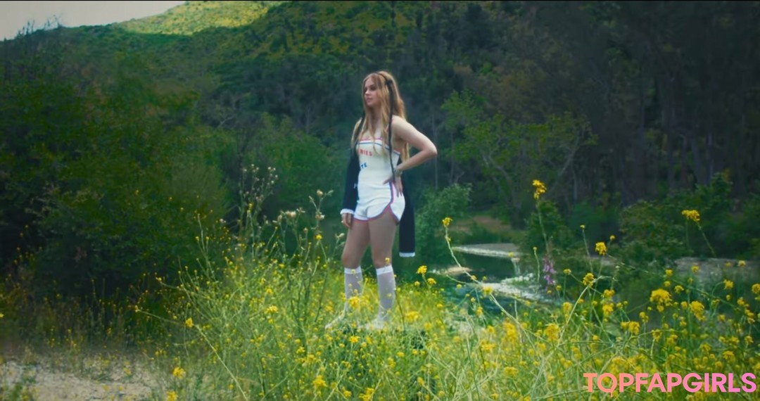 Foto desnuda filtrada de OnlyFans de Angourie Rice #63 Foto desnuda filtrada de OnlyFans de Angourie Rice #63