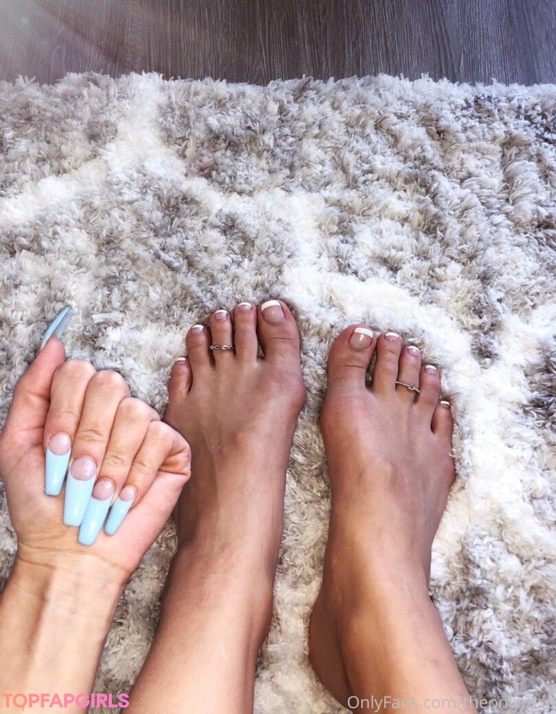 Foto desnuda filtrada de OnlyFans de Theeonlyalaia #297 Foto desnuda filtrada de OnlyFans de Theeonlyalaia #297