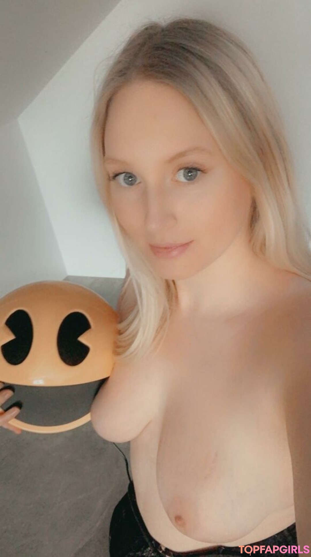 Foto desnuda filtrada de OnlyFans de Kinkerbells1 #71 Foto desnuda filtrada de OnlyFans de Kinkerbells1 #71