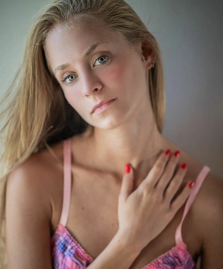 Foto desnuda filtrada de OnlyFans de Elabarkay