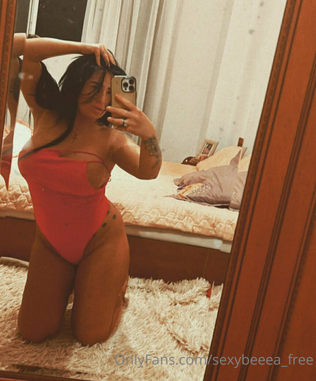 Sexybeeeafree