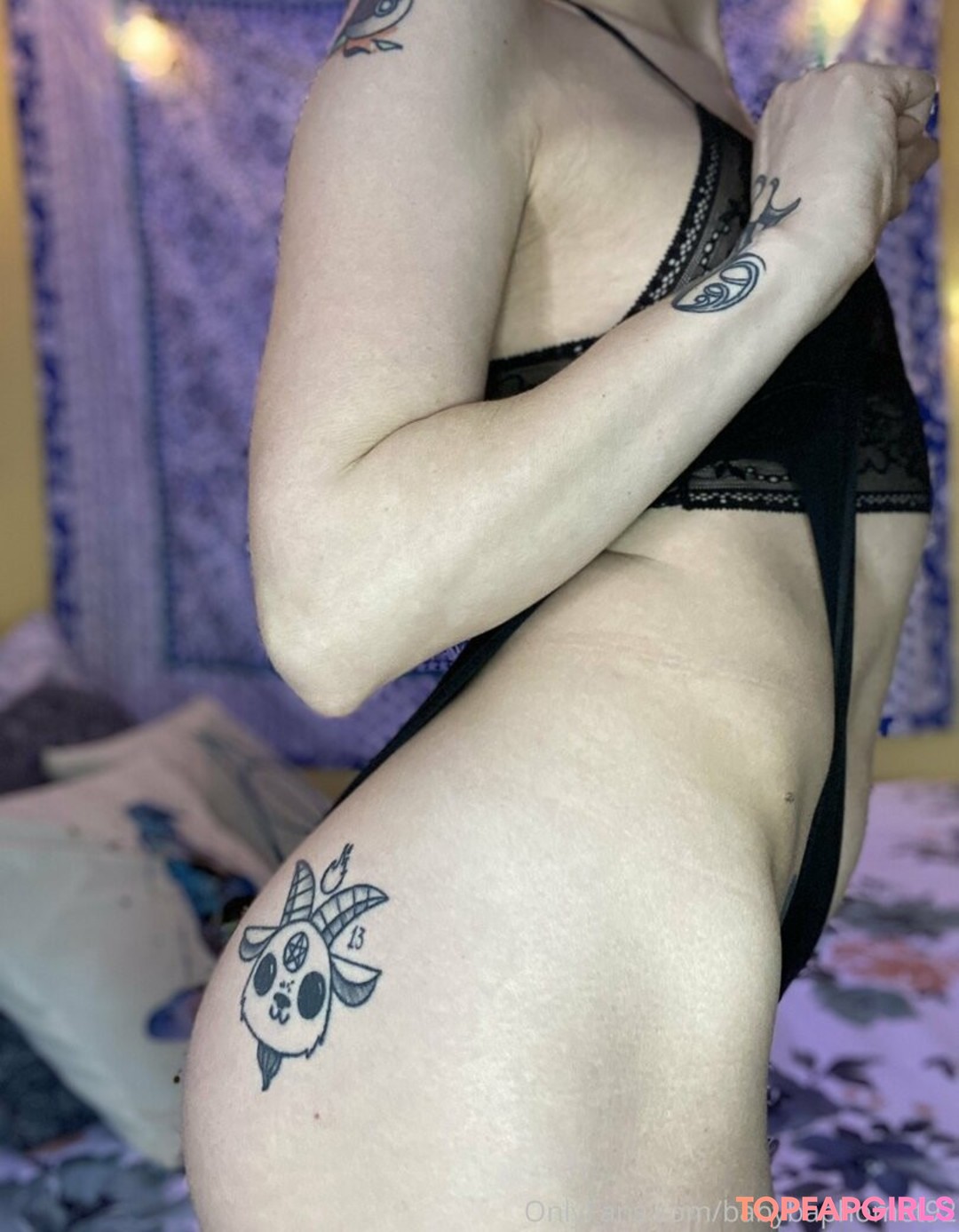 Foto desnuda filtrada de OnlyFans de Babybaphomet92 #15 Foto desnuda filtrada de OnlyFans de Babybaphomet92 #15