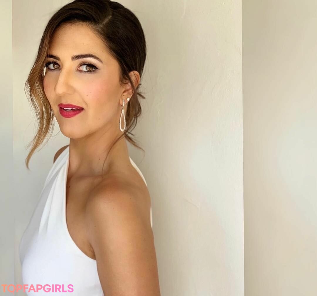 Foto desnuda filtrada de OnlyFans de Darcy Carden #91 Foto desnuda filtrada de OnlyFans de Darcy Carden #91