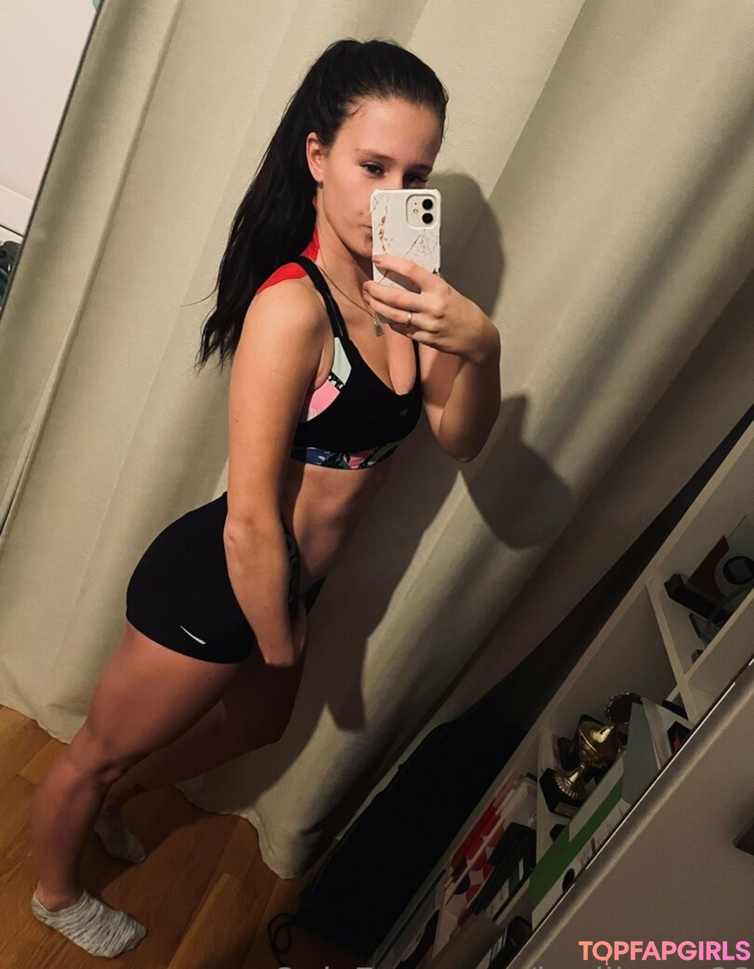 Foto desnuda filtrada de OnlyFans de Badlizzyy66 #25 Foto desnuda filtrada de OnlyFans de Badlizzyy66 #25