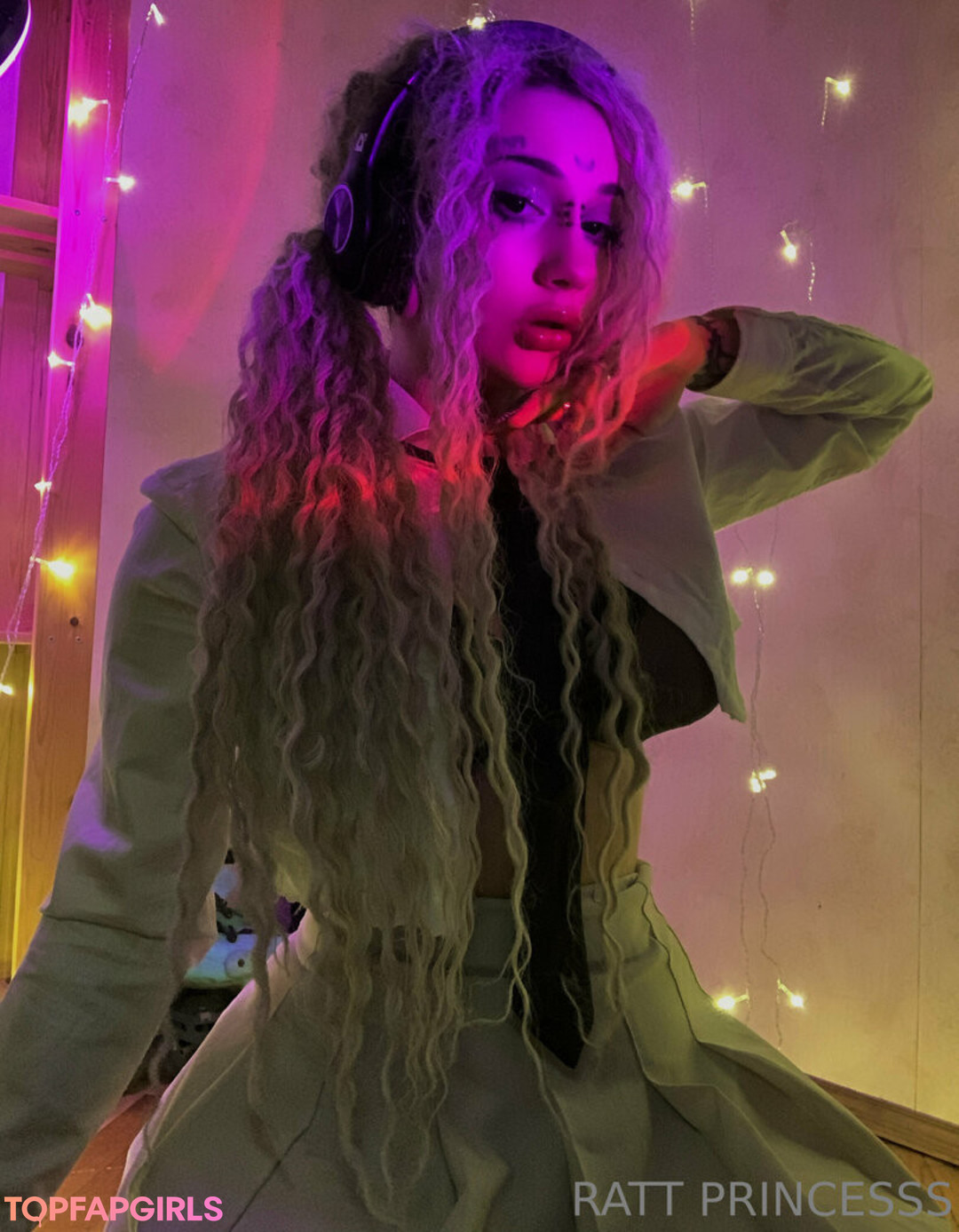 Foto desnuda filtrada de OnlyFans de Ratt Princesss #62 Foto desnuda filtrada de OnlyFans de Ratt Princesss #62