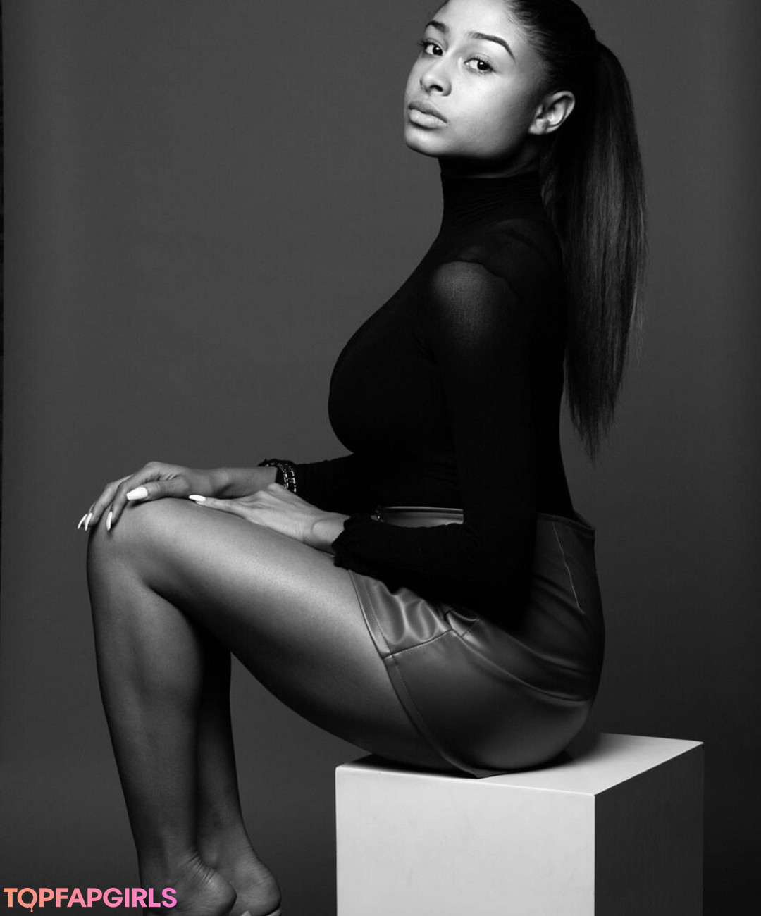 Foto desnuda filtrada de OnlyFans de Alessiasays #22 Foto desnuda filtrada de OnlyFans de Alessiasays #22