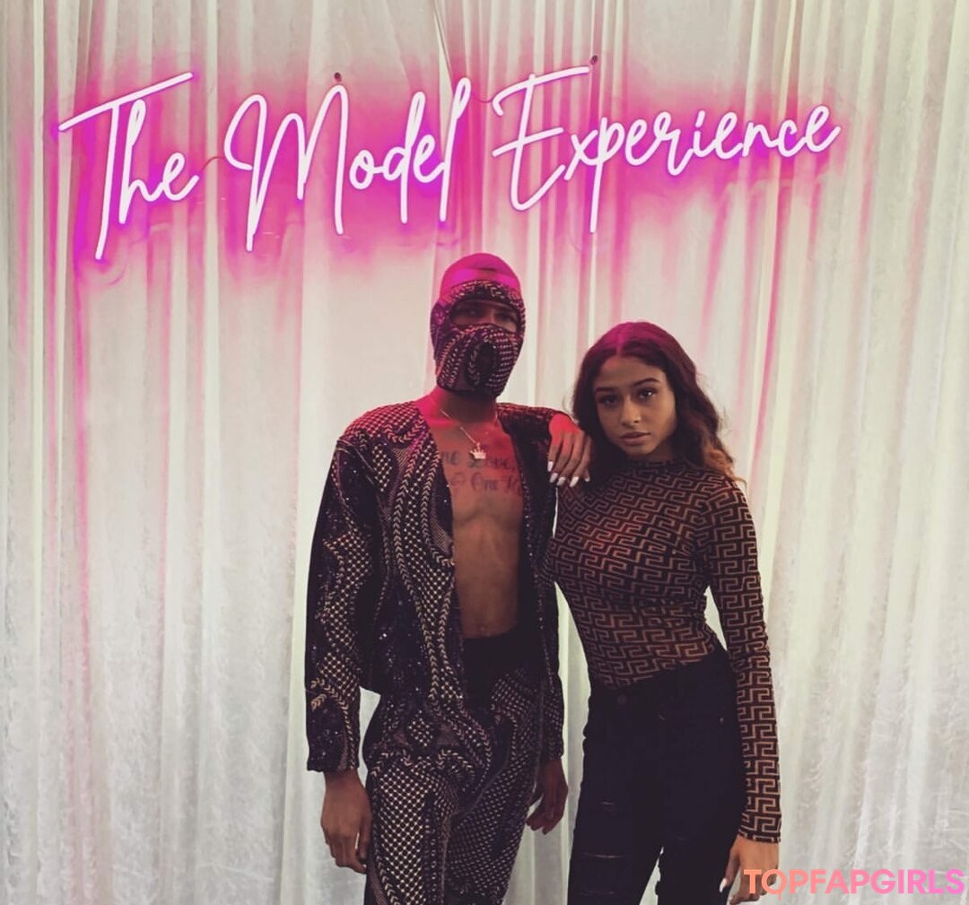 Foto desnuda filtrada de OnlyFans de Alessiasays #24 Foto desnuda filtrada de OnlyFans de Alessiasays #24