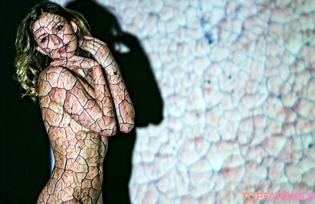 Foto desnuda filtrada de OnlyFans de Littleluckycharm #13 Foto desnuda filtrada de OnlyFans de Littleluckycharm #13