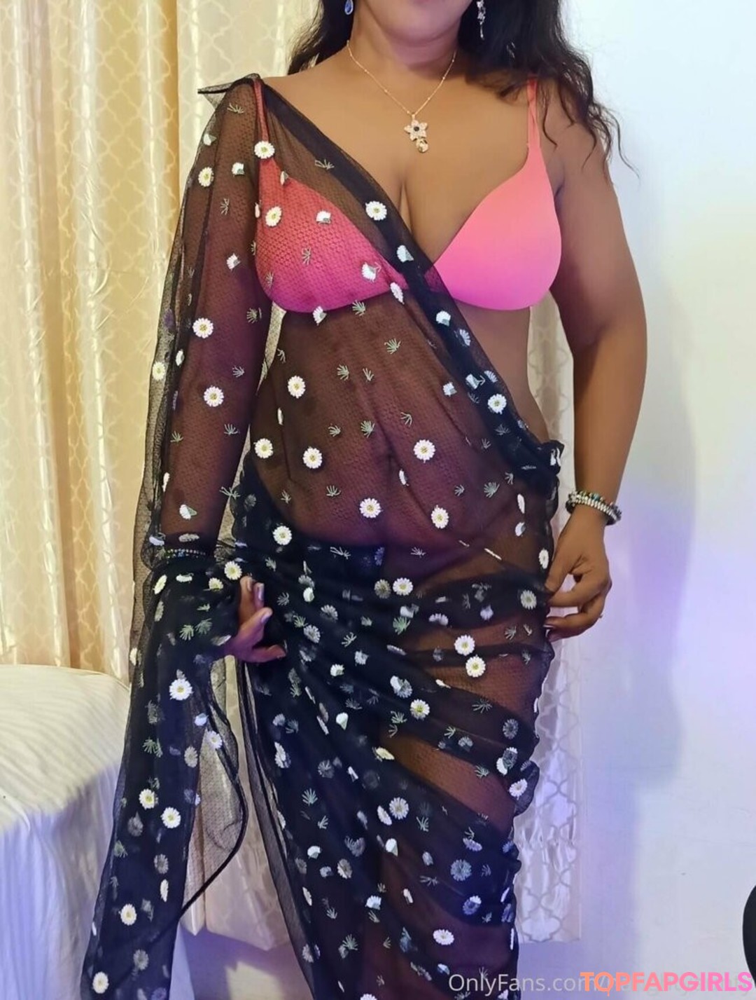 Foto desnuda filtrada de OnlyFans de Naughtyaunty #89 Foto desnuda filtrada de OnlyFans de Naughtyaunty #89