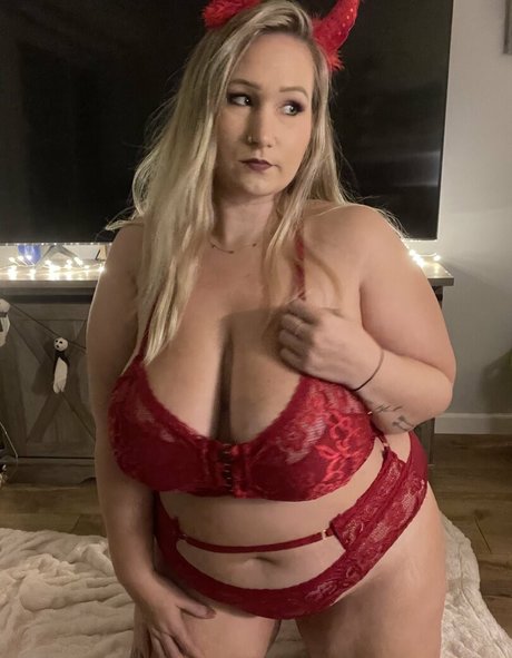 Foto desnuda filtrada de OnlyFans de Peachyinwonderland