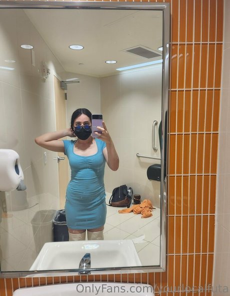 Foto desnuda filtrada de OnlyFans de Yourlocalfuta
