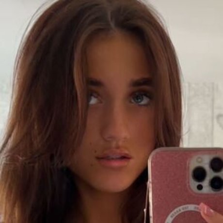Leah Steele