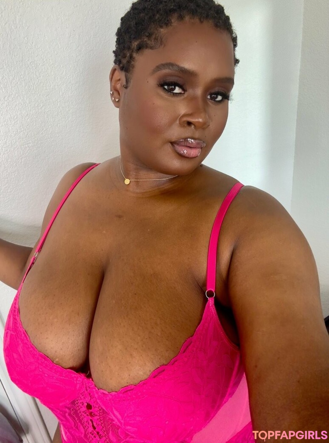 Foto desnuda filtrada de OnlyFans de Lingerieloungefree #31 Foto desnuda filtrada de OnlyFans de Lingerieloungefree #31