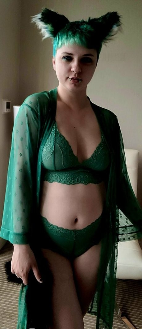Foto desnuda filtrada de OnlyFans de Miramira420