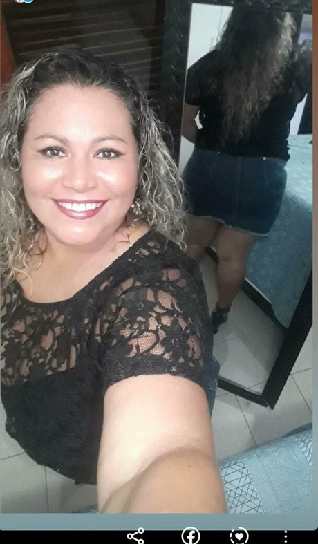 Foto desnuda filtrada de OnlyFans de Elizabeth Delmondes