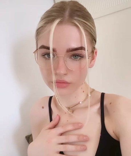 Foto desnuda filtrada de OnlyFans de Heyitzrachael