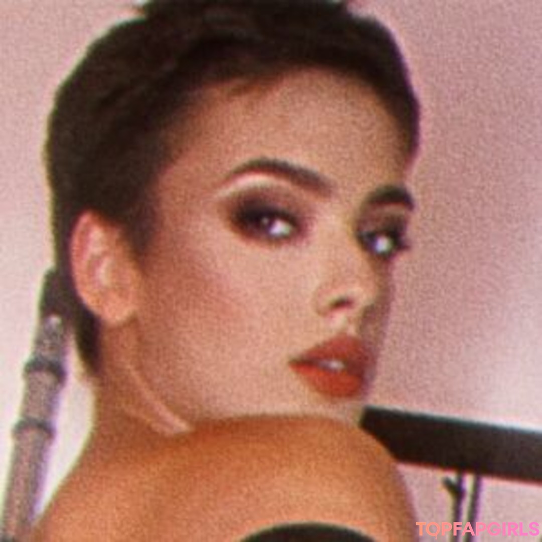 Foto desnuda filtrada de OnlyFans de Ladypersefree #85 Foto desnuda filtrada de OnlyFans de Ladypersefree #85