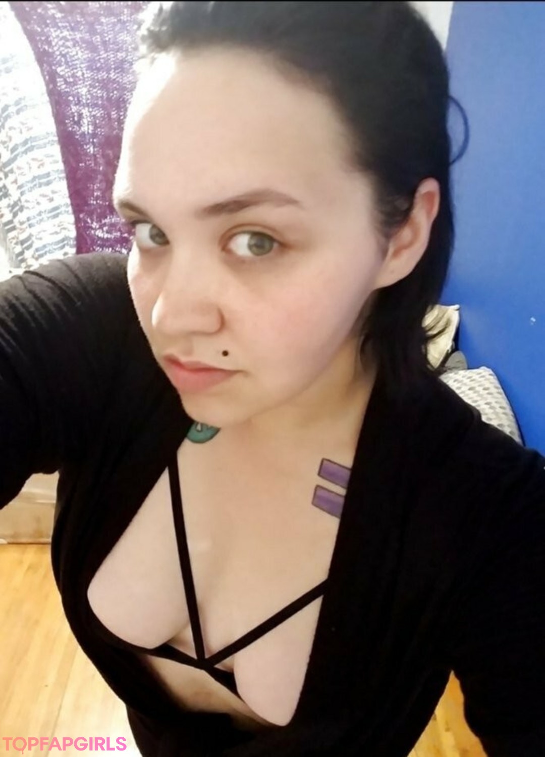 Foto desnuda filtrada de OnlyFans de Kittchaotik #2 Foto desnuda filtrada de OnlyFans de Kittchaotik #2